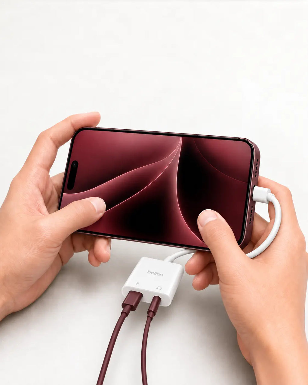 Belkin RockStar Beyaz 3.5mm Ses + USB-C Şarj Adaptörü